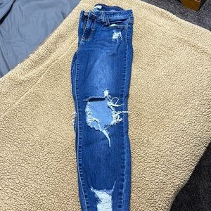 Cello Brand Jeans tag says Size 9 equivalent to Size 4